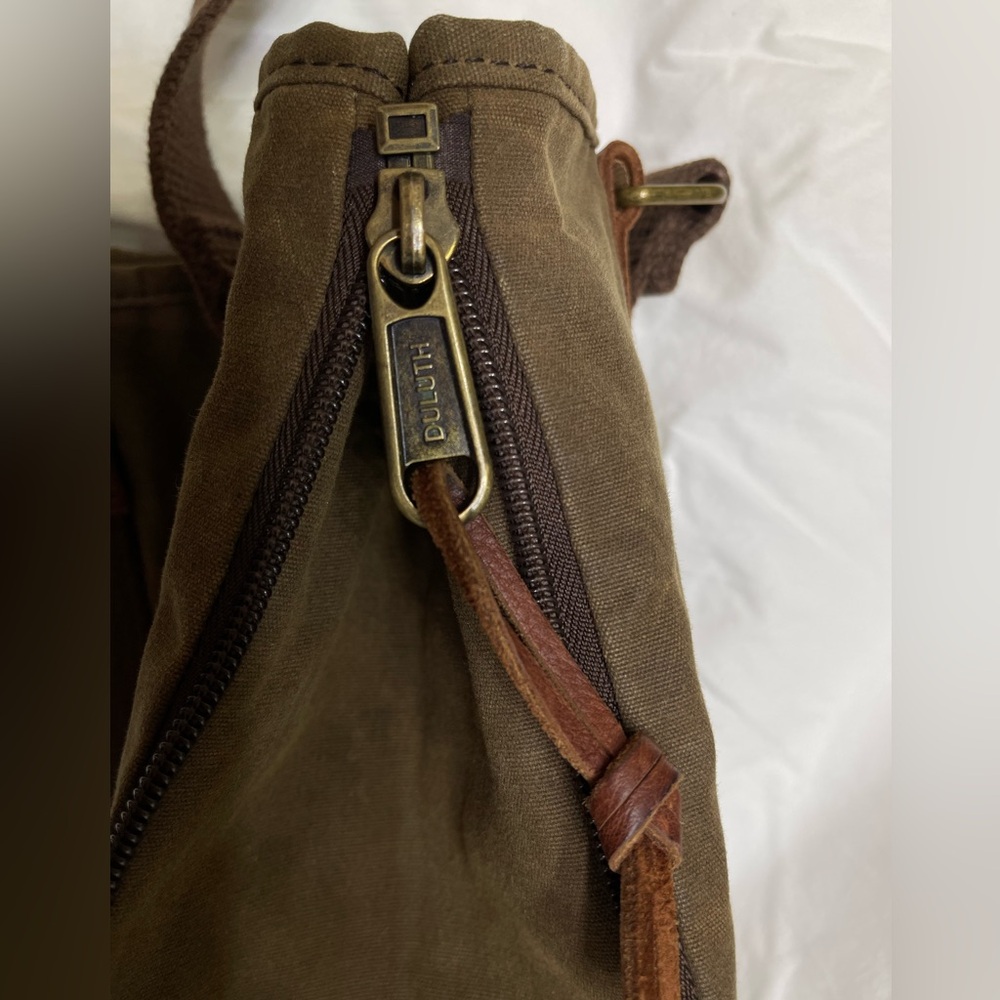 Duluth Trading Women's Oil Cloth Day Tote Bag green brown leather handles - Picture 13 of 13